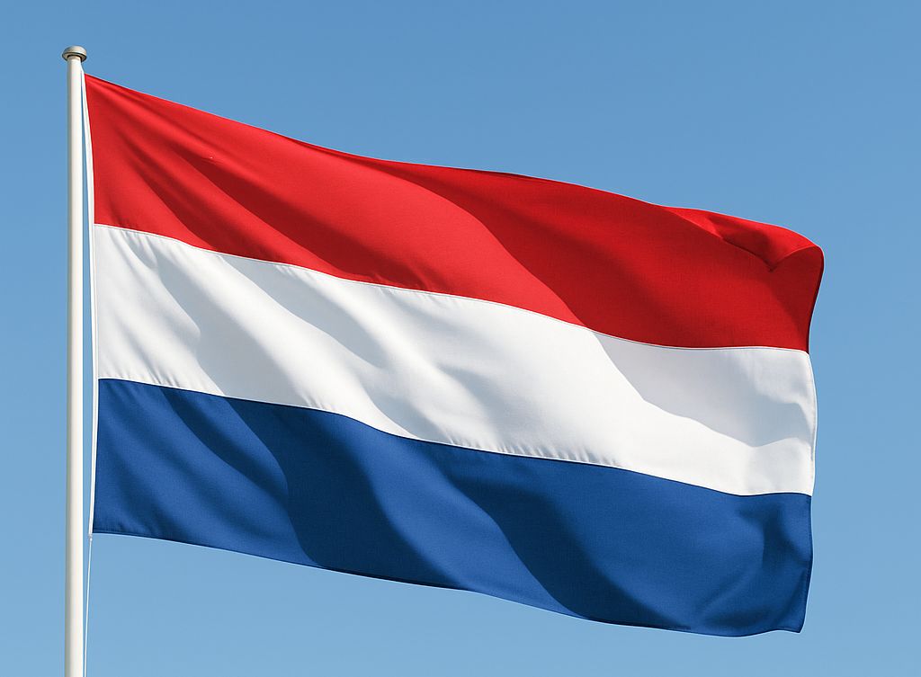 Niederl&auml;ndische flagge, gehisst